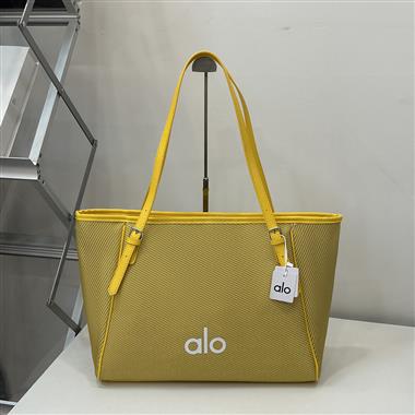 ALO   2026新款時尚休閒包   尺寸：46*15*30CM