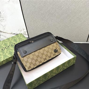GUCCI   2026新款男生時尚包包 尺寸：15*21CM