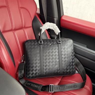 Montblanc   2026新款男生時尚包包 尺寸：39x29x7CM