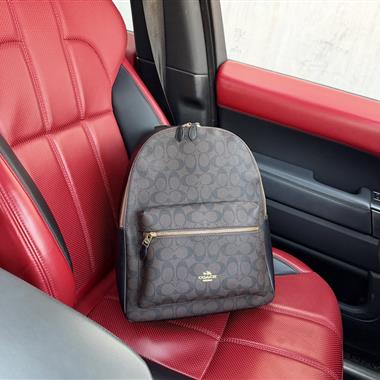 COACH  2026新款男生時尚包包 尺寸：30x37x13CM