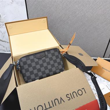 LOUIS VUITTON   2026新款男生時尚包包 尺寸：12*19CM