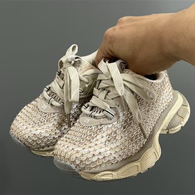 Balenciaga 新款閃鑽魔術貼設計兒童老爹鞋