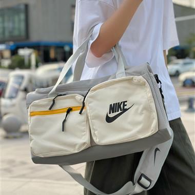 NIKE  2026新款時尚休閒包  尺寸：43*23*20CM
