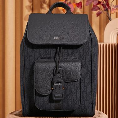 DIOR   2026新款男生時尚包包 尺寸：26.5*41*14.5CM