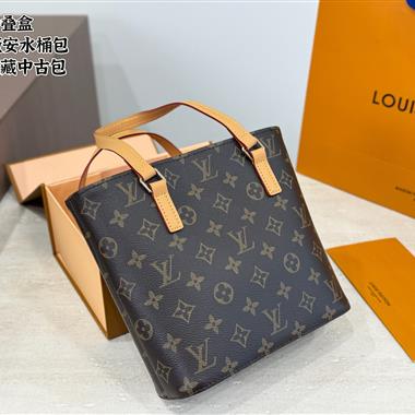LOUIS VUITTON  2026新款女生時尚包包  尺寸：20*21CM