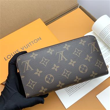 LOUIS VUITTON   2026新款時尚包包 尺寸：19.5 x 10.5 x 2.5CM