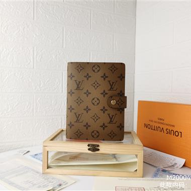 LOUIS VUITTON   2026新款時尚包包 尺寸：14*18CM