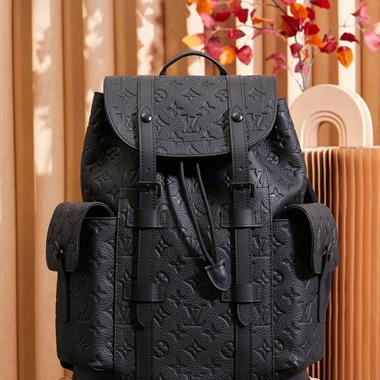 LOUIS VUITTON   2026新款男生時尚包包 尺寸：32*39*12CM