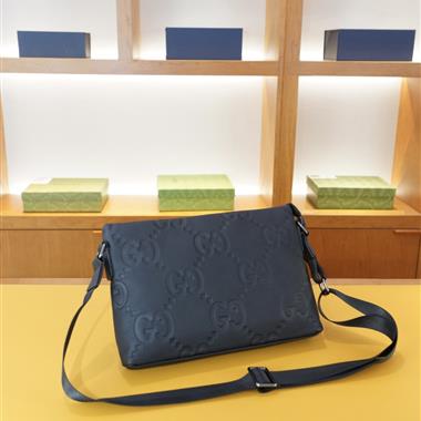 GUCCI   2026新款男生時尚包包 尺寸：31*21*5CM