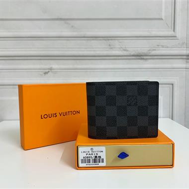 LOUIS VUITTON   2026新款時尚包包  尺寸：11*9CM