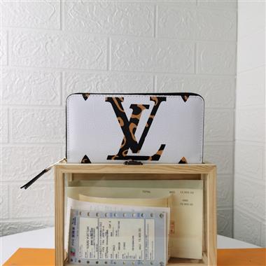 LOUIS VUITTON   2026新款時尚包包  尺寸：19*10CM