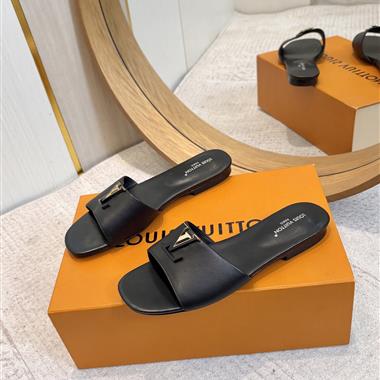 Louis Vuitton   2026新款女生休閒時尚鞋子