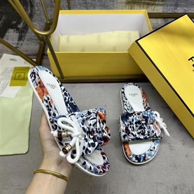 FENDI   2026新款女生休閒時尚鞋子