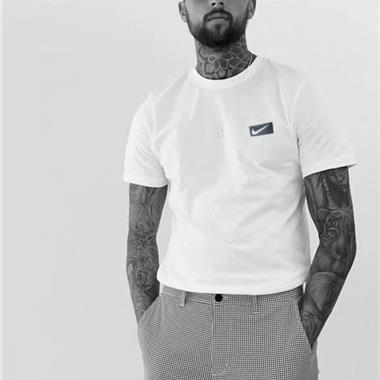 NIKE  20226夏季新款短袖T恤