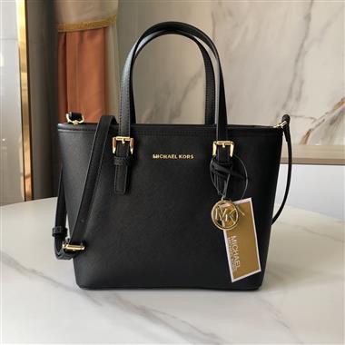 MICHAEL KORS  2026新款時尚包包  尺寸：23*19*11CM