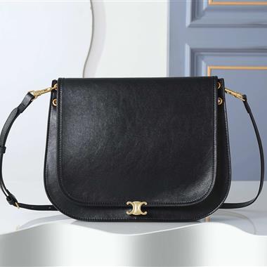 CELINE  2026新款女生時尚包包  尺寸：32*2*26CM