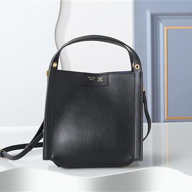 CELINE  2026新款女生時尚包包  尺寸：18.5*21*17CM