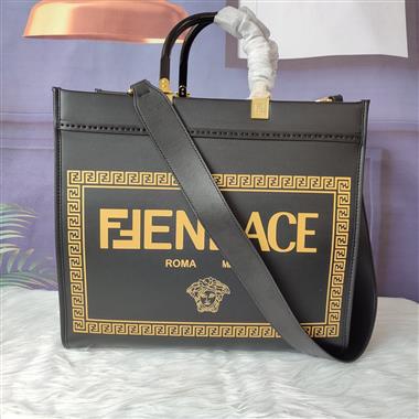 FENDI  2026新款女生時尚包包  尺寸：35*31*17CM