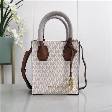 MICHAEL KORS  2026新款時尚包包  尺寸：15*17*7CM