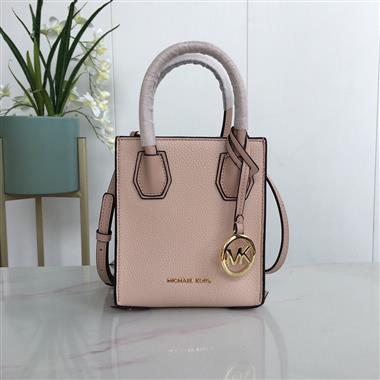 MICHAEL KORS  2026新款時尚包包  尺寸：15*17*7CM