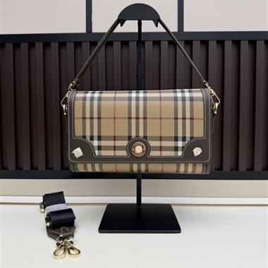 BURBERRY   2026新款女生時尚包包  尺寸：24*8*14CM