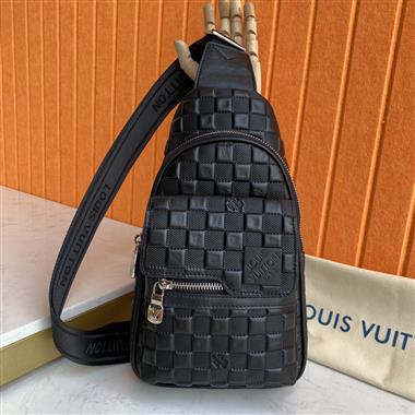 LOUIS VUITTON    2026新款男生時尚包包 尺寸：30*17*5.5CM
