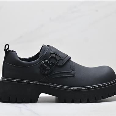 Balenciaga 厚底旋鈕 啞光時尚 舒適貼合老爹鞋