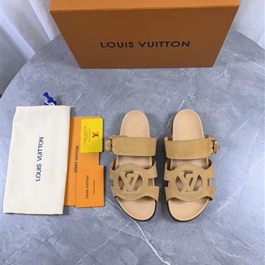 Louis Vuitton   2026新款女生休閒時尚鞋子