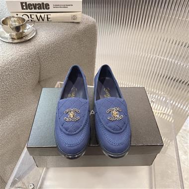 2026新款女生休閒時尚鞋子