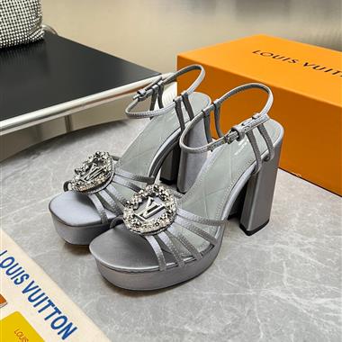 Louis Vuitton   2026新款女生休閒時尚鞋子