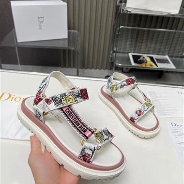 DIOR    2026新款女生休閒時尚鞋子
