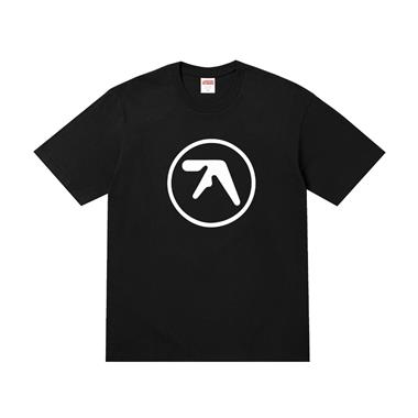 Supreme    2026夏季新款短袖T恤  尺寸偏大
