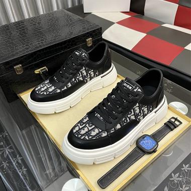DIOR    2026新款男生休閒時尚鞋子