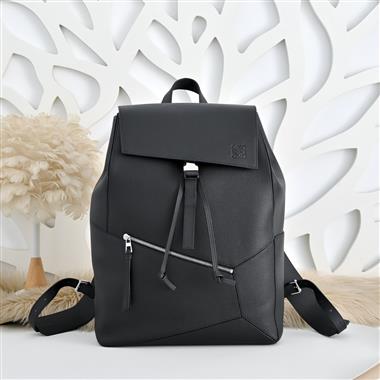 LOEWE    2026新款男生時尚包包  尺寸：33*44*17CM