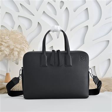 LOEWE    2026新款男生時尚包包  尺寸：38*27*8CM