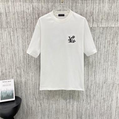 LouisVuitton   2026夏季新短袖T恤   尺寸偏大