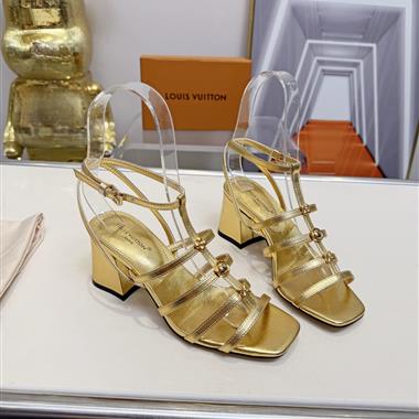Louis Vuitton  2026新款女生休閒時尚鞋子