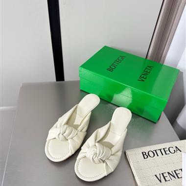 BOTTEGA VENETA  2026新款女生休閒時尚鞋子