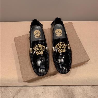 VERSACE   2026新款男生休閒時尚鞋子