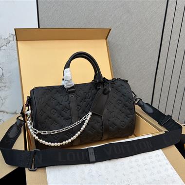 LOUIS VUITTON    2026新款男生時尚包包 尺寸：35CM