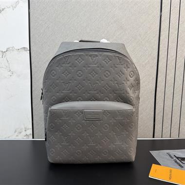 LOUIS VUITTON    2026新款男生時尚包包 尺寸：40*35CM