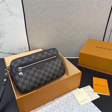 LOUIS VUITTON    2026新款男生時尚包包 尺寸：24*15CM