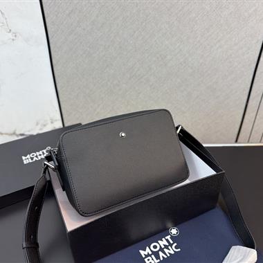 Montblanc     2026新款男生時尚包包 尺寸：17*24CM