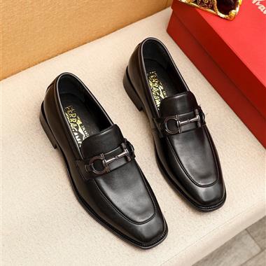 Ferragamo   2026新款男生休閒時尚鞋子