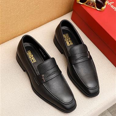 Ferragamo   2026新款男生休閒時尚鞋子