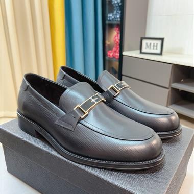 PRADA   2026新款男生休閒時尚鞋子