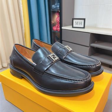 FENDI   2026新款男生休閒時尚鞋子