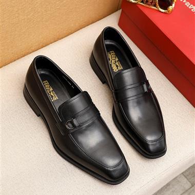 Ferragamo   2026新款男生休閒時尚鞋子