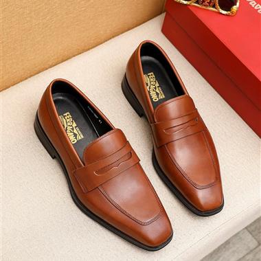 Ferragamo   2026新款男生休閒時尚鞋子
