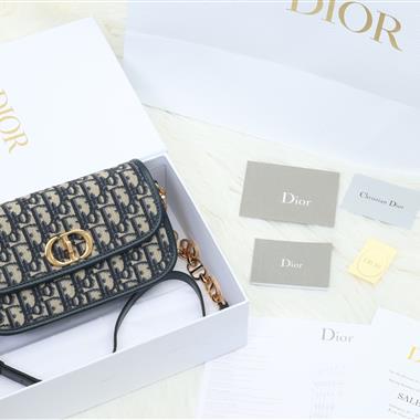 DIOR  2026新款女生時尚包包  尺寸：22×12×6CM